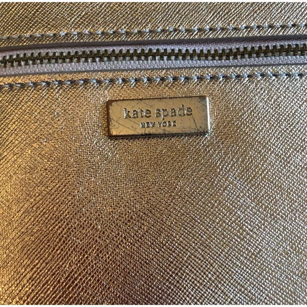 KATE SPADE ♠️ - 🎉HP🎉 EUC Rose Gold Metallic Leather Laurel Way Tinie Wristlet